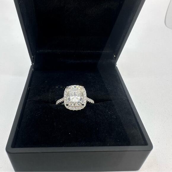 Cushion Cut Moissanite Ring Brilliant 4 Ct Halo GRA Certified 18K 925 Silver - Picture 7 of 10